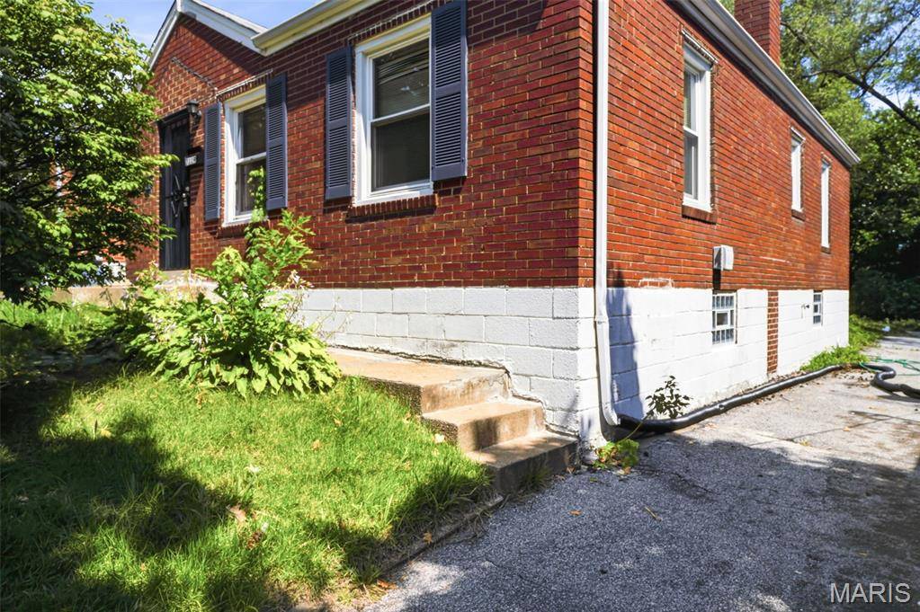 7119 Theodore AVE, St Louis, MO 63136