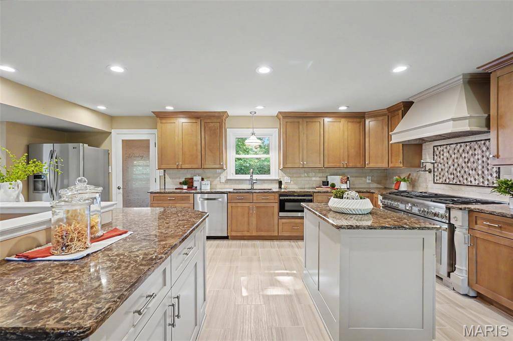 4945 Fox Bridge RD, Wildwood, MO 63069