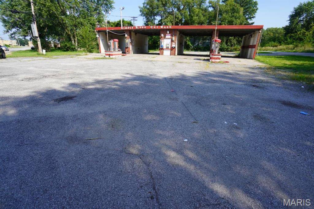 520 Range LN, Cahokia, IL 62206