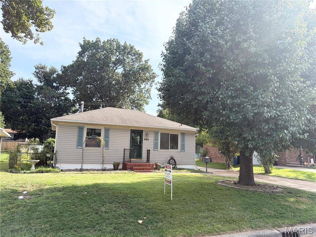 554 Mildred AVE, Wood River, IL 62095