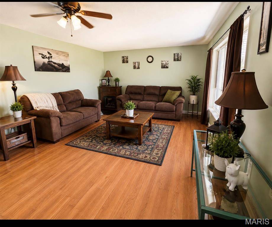 62 County Road 481, Poplar Bluff, MO 63901