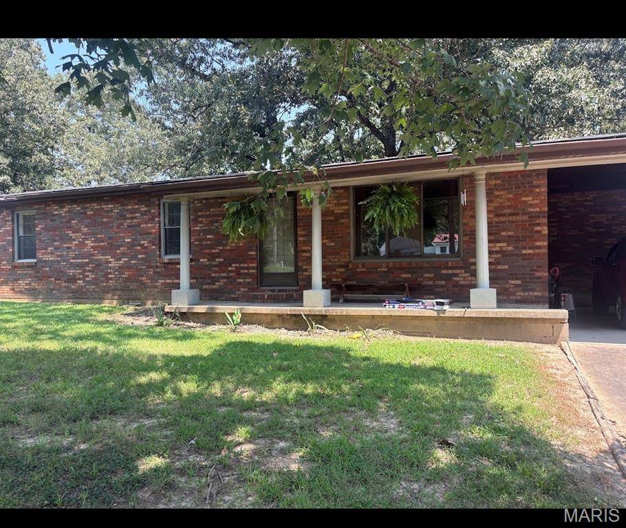 62 County Road 481, Poplar Bluff, MO 63901