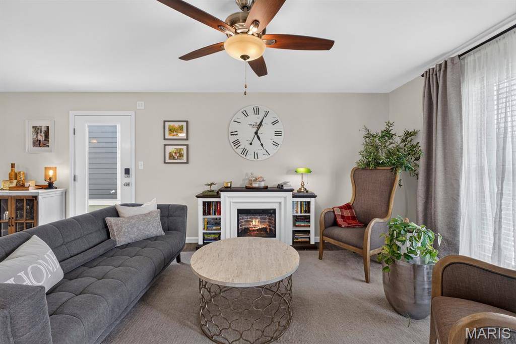 32 Freehold Rock PL, St Charles, MO 63301
