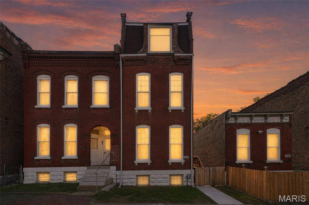 3706 Iowa AVE, St Louis, MO 63118