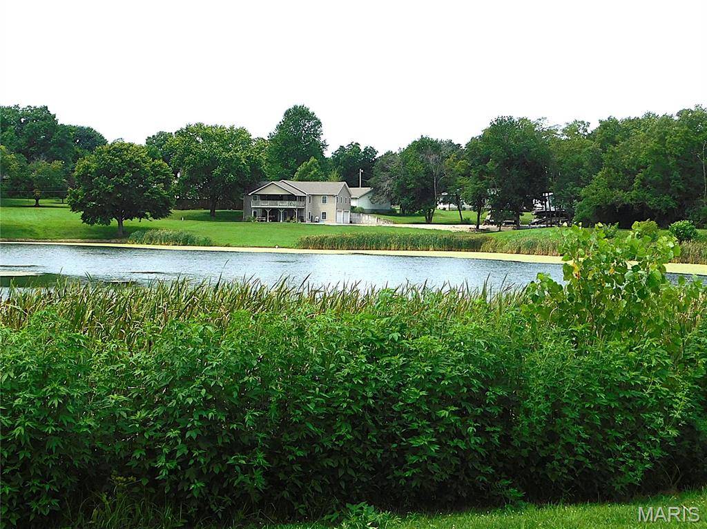 55 Lakeview CIR, Elsberry, MO 63343