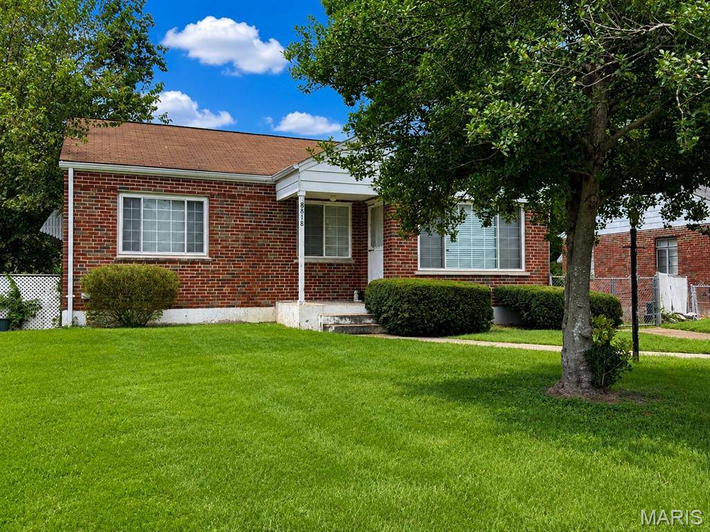 8818 Old Sappington DR, Crestwood, MO 63126