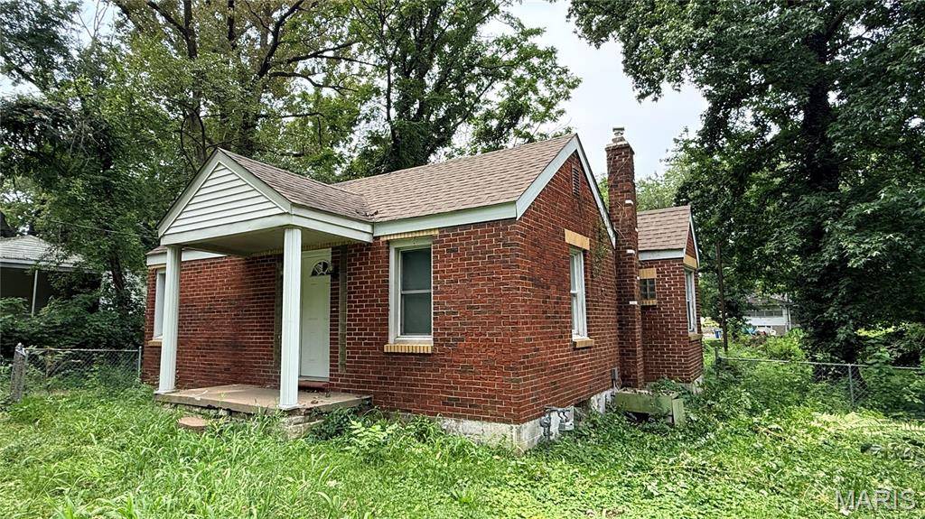 10151 Clairmont DR, Riverview, MO 63136