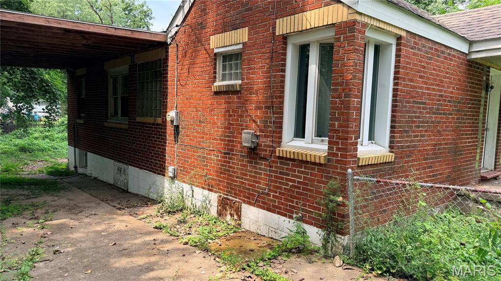 10151 Clairmont DR, Riverview, MO 63136