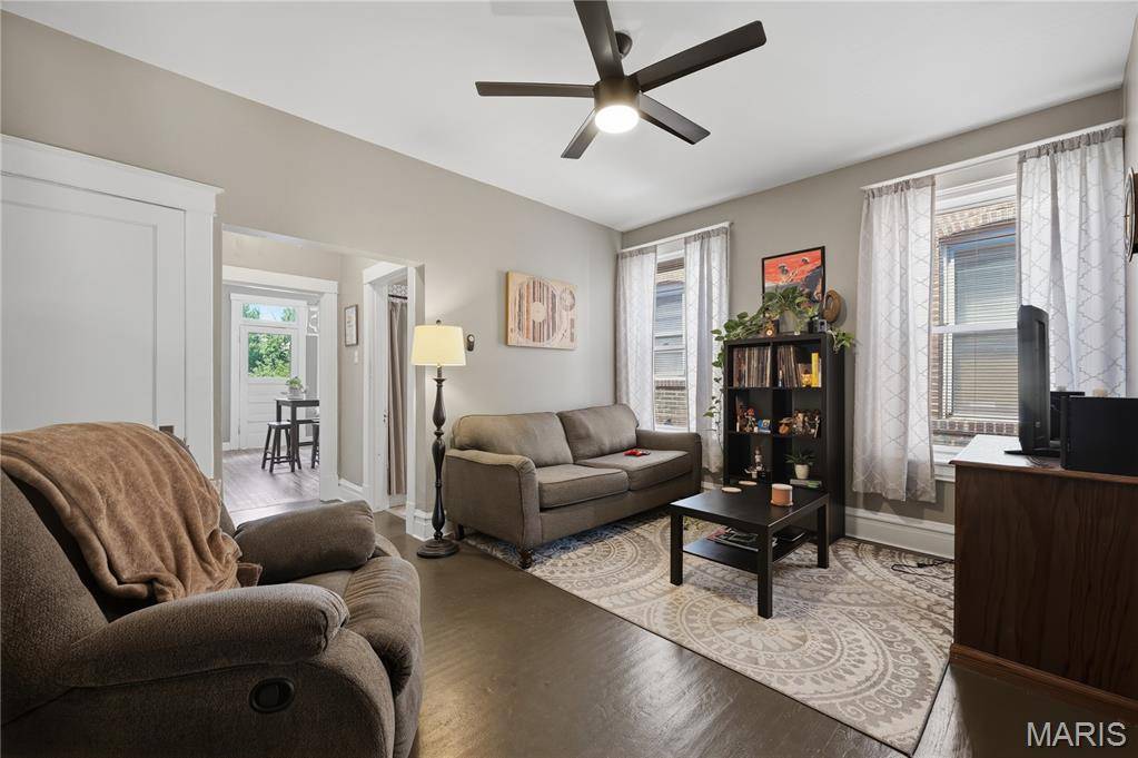 5244 Neosho ST, St Louis, MO 63109