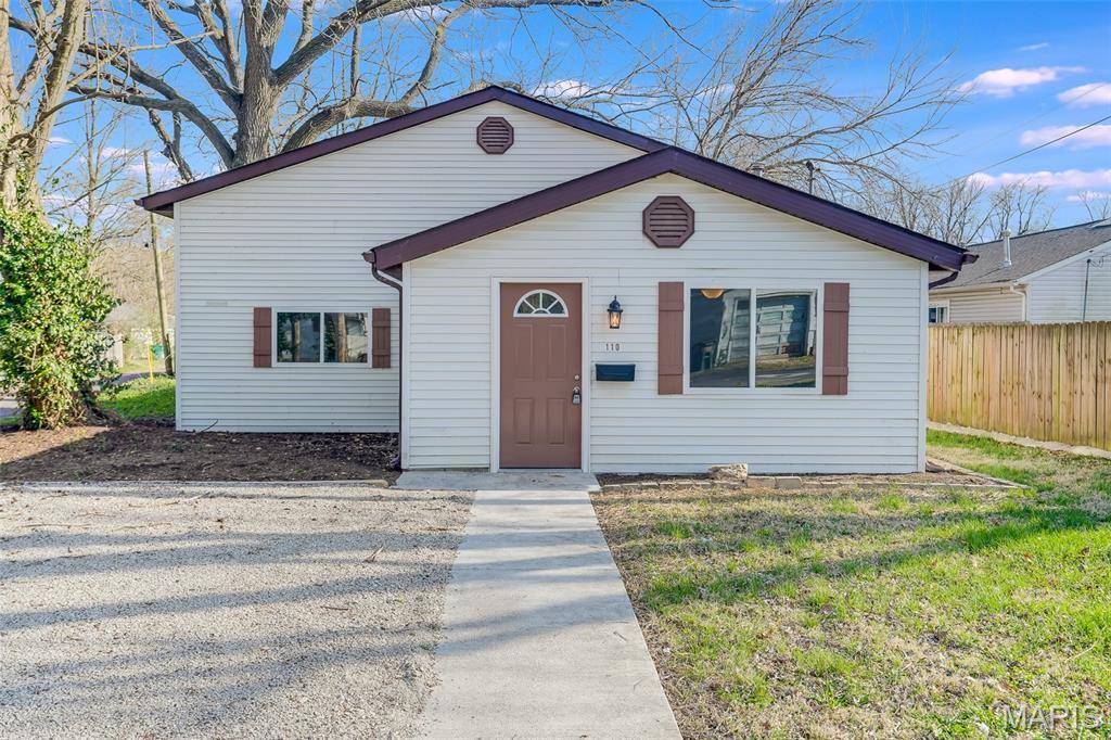110 S 32nd ST, Belleville, IL 62226
