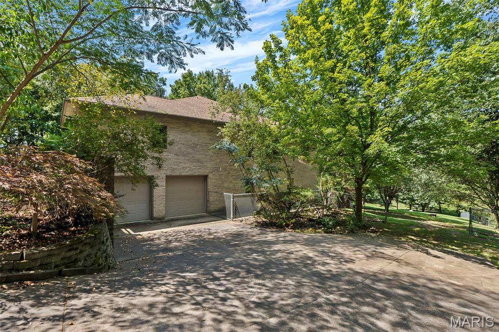 537 Ann DR, Jackson, MO 63755