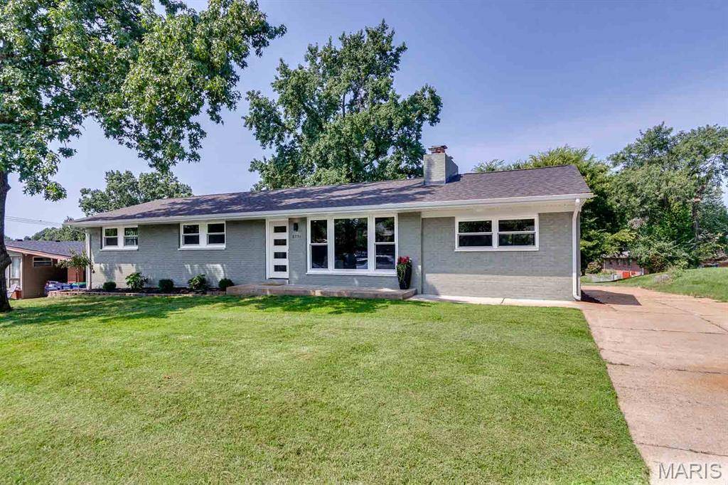 8751 Townhill DR, Crestwood, MO 63126
