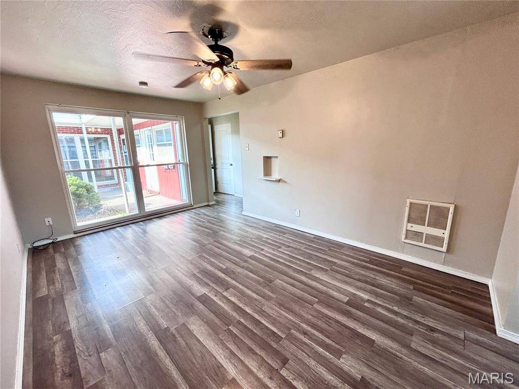 149 Haller AVE #3, East Alton, IL 62024