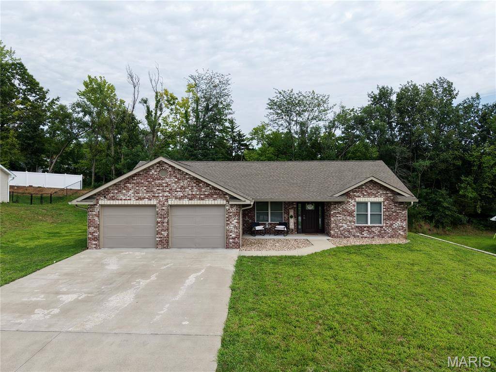 4024 Breckenridge DR, Hannibal, MO 63401