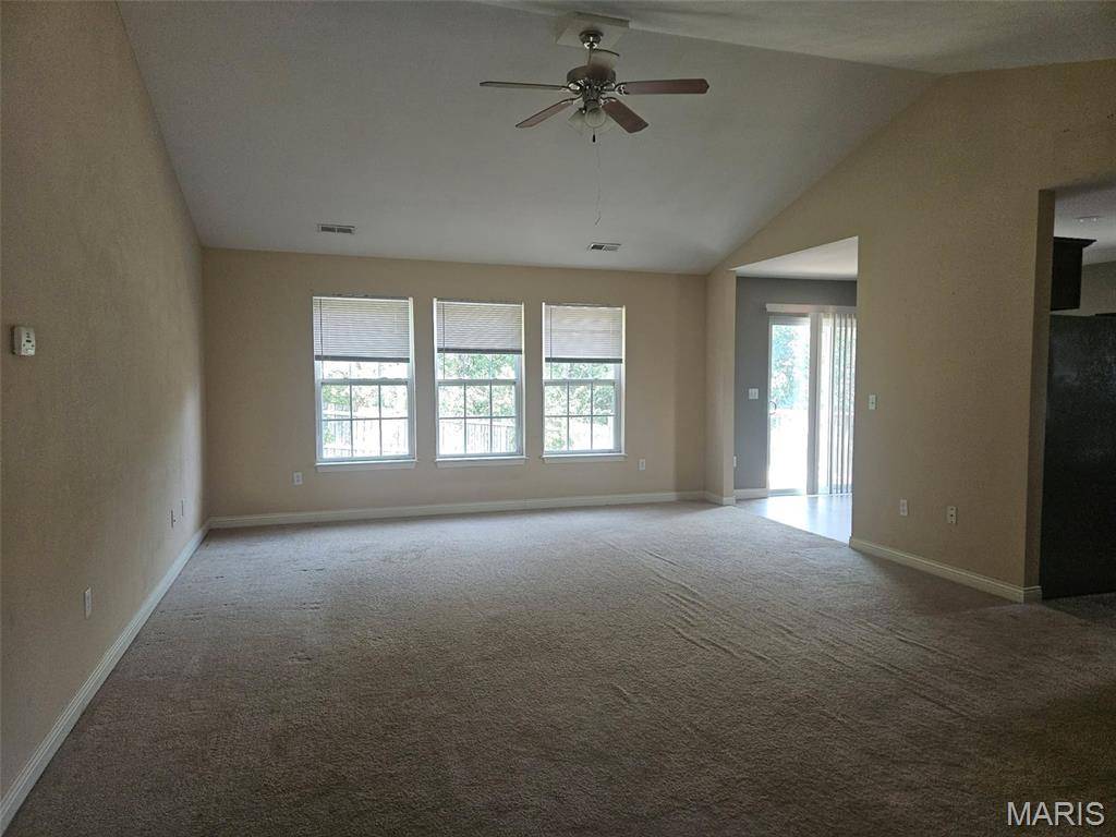 107 Pioneer CT, Waynesville, MO 65583