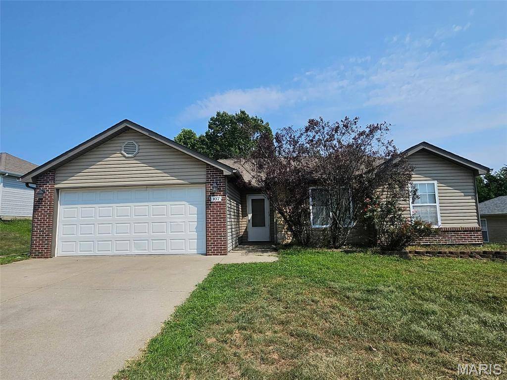 107 Pioneer CT, Waynesville, MO 65583