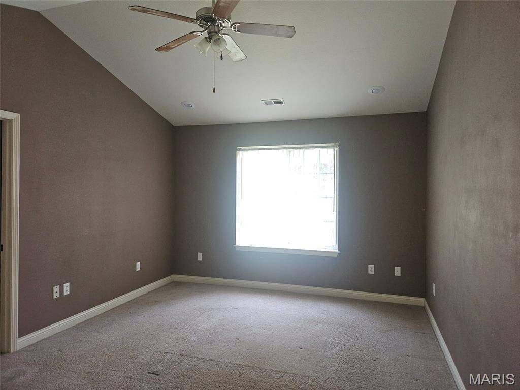 107 Pioneer CT, Waynesville, MO 65583