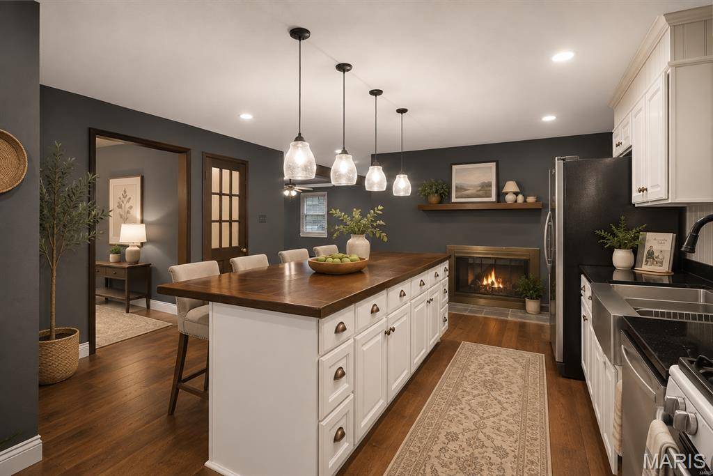 1008 Winslow RD, Belleville, IL 62223