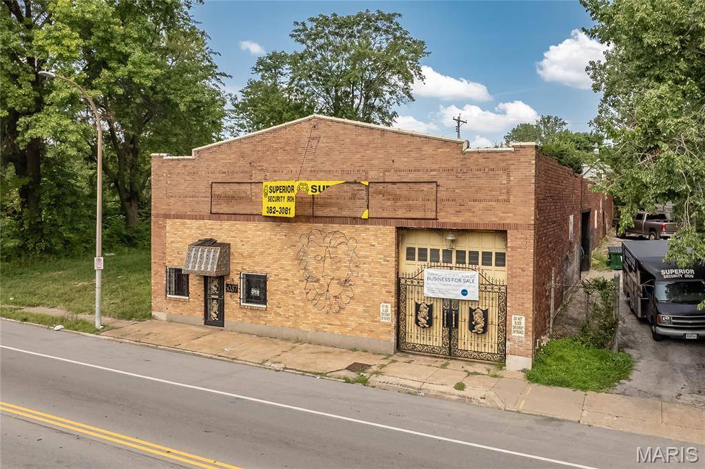 5041 Union BLVD, St Louis, MO 63115