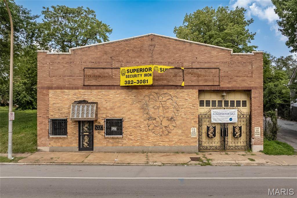5041 Union BLVD, St Louis, MO 63115