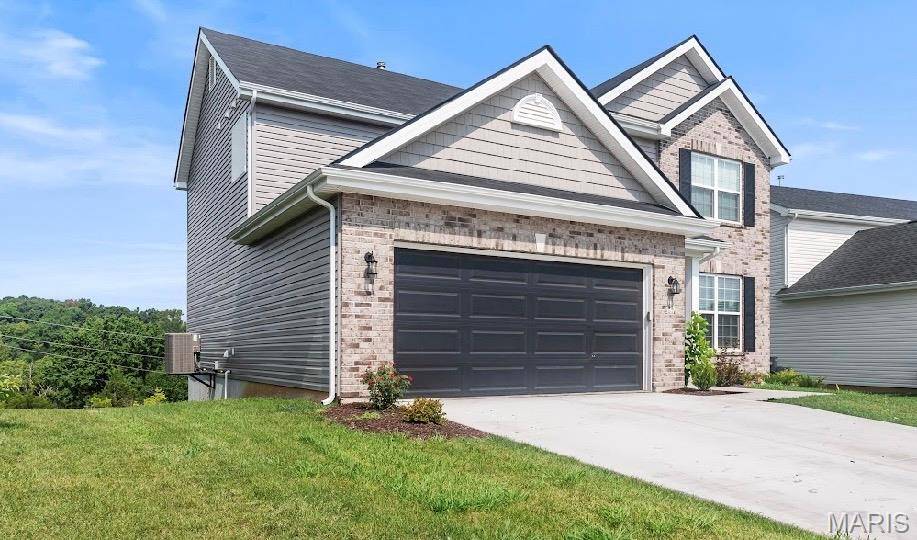 1547 Winding Meadows, Fenton, MO 63026
