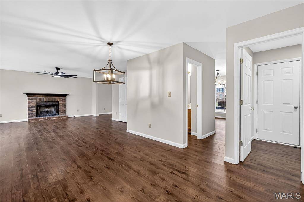 10 Caleb CIR, Arnold, MO 63010