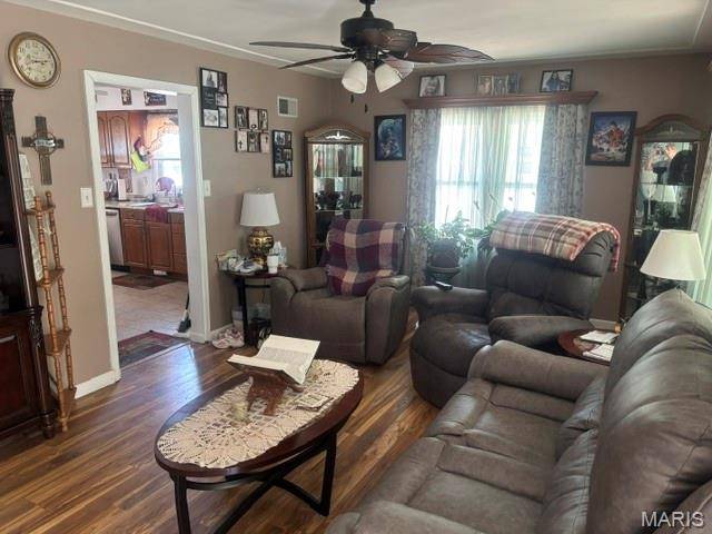 1431 Fairfax ST, Carlyle, IL 62231
