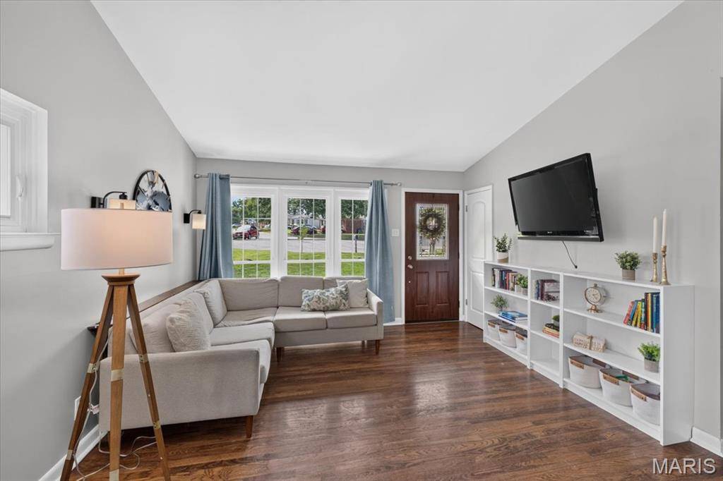 628 Sessions AVE, St Louis, MO 63126