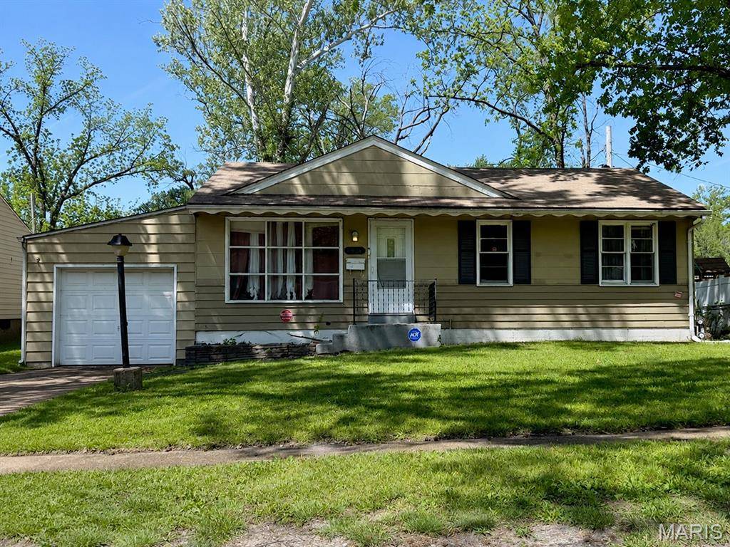 6857 Frostview LN, Berkeley, MO 63134