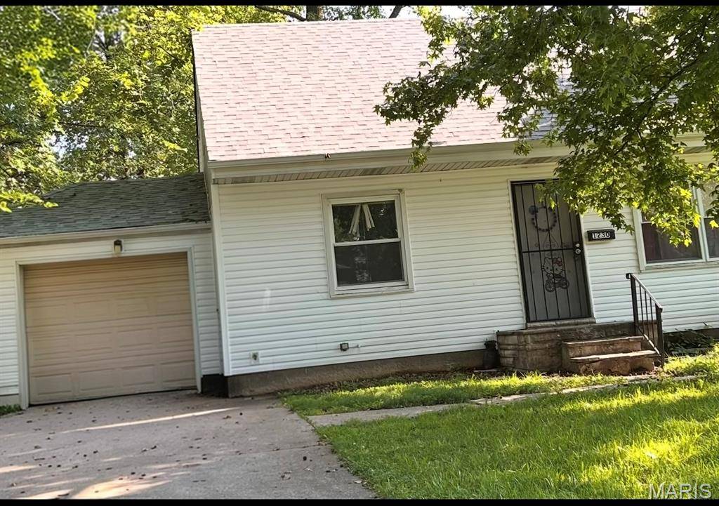1230 Darr DR, Bellefontaine Nghbrs, MO 63137