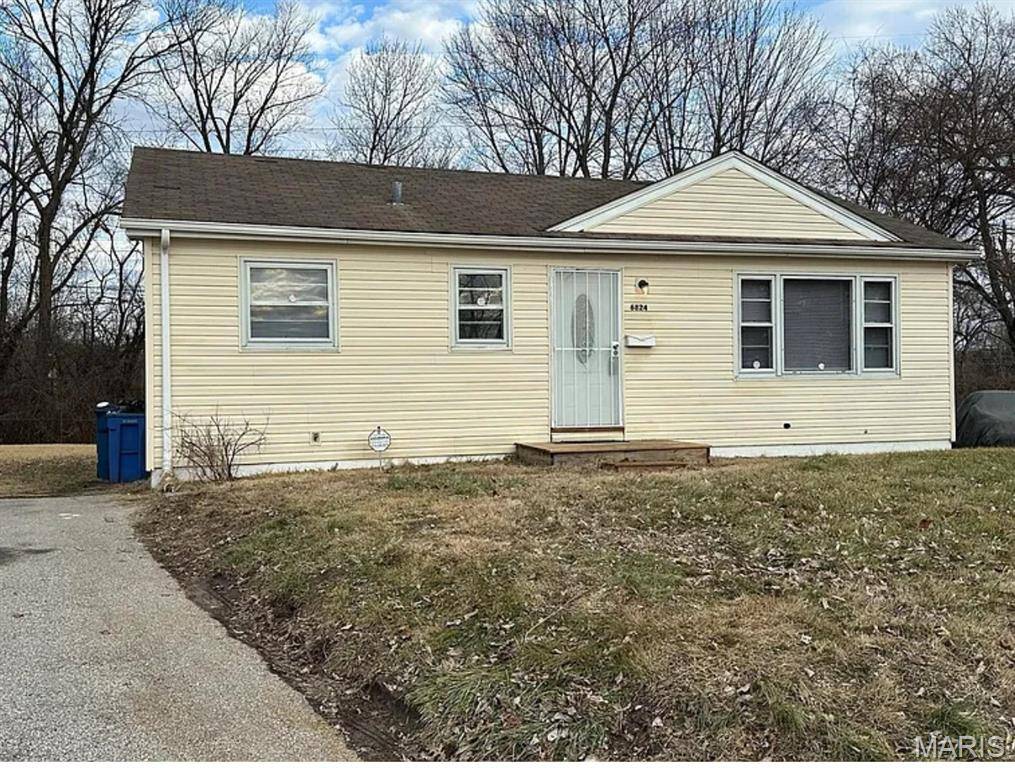 6824 Larry LN, Berkeley, MO 63134