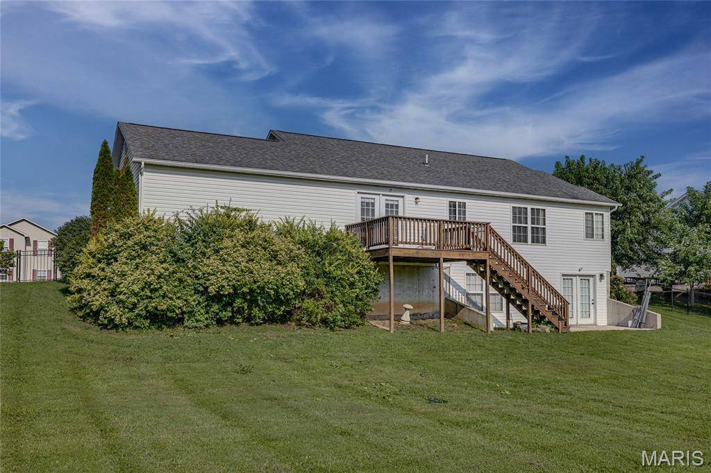 1440 Kiesha LN, Farmington, MO 63640
