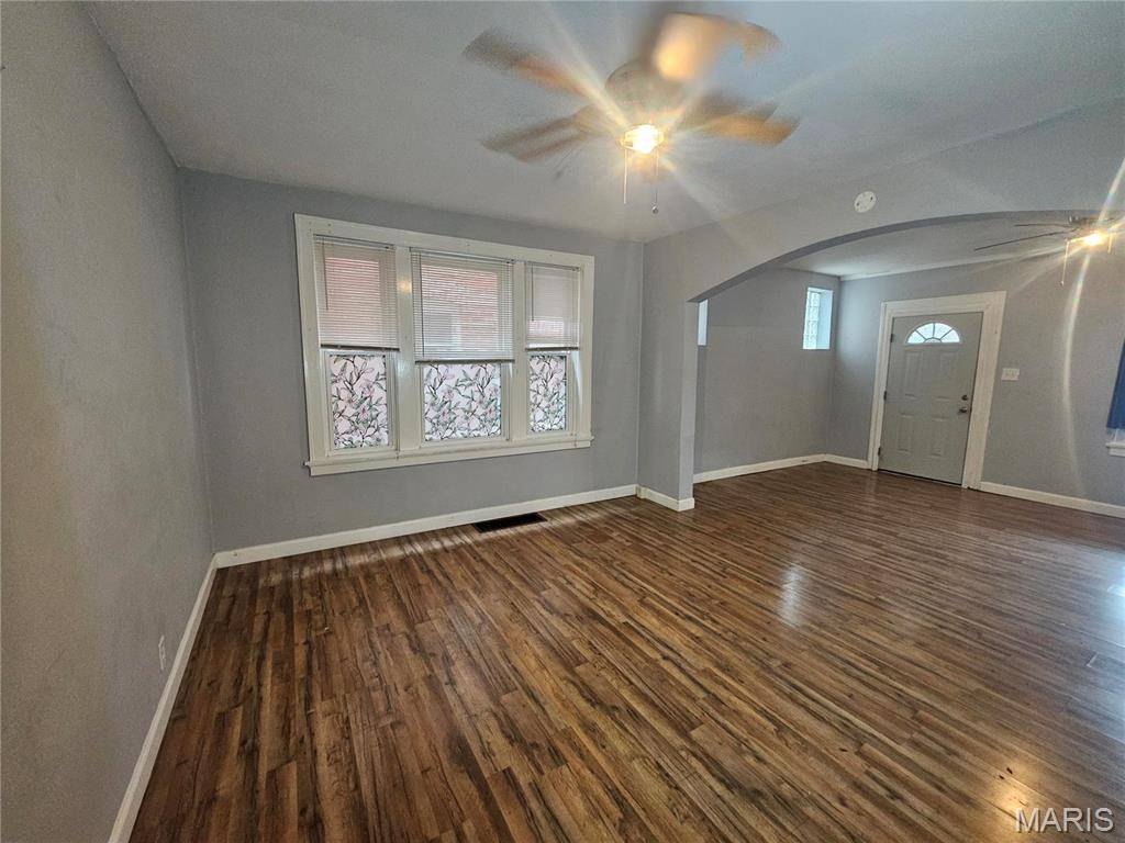 5034 Louisiana AVE #1F, St Louis, MO 63111