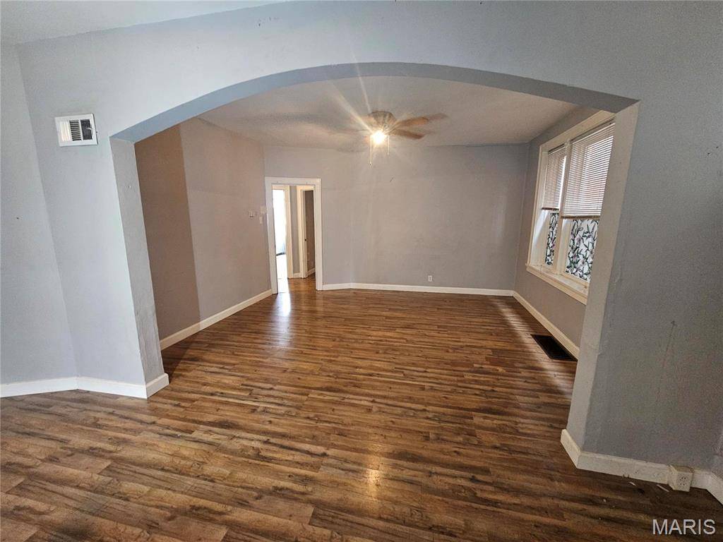 5034 Louisiana AVE #1F, St Louis, MO 63111