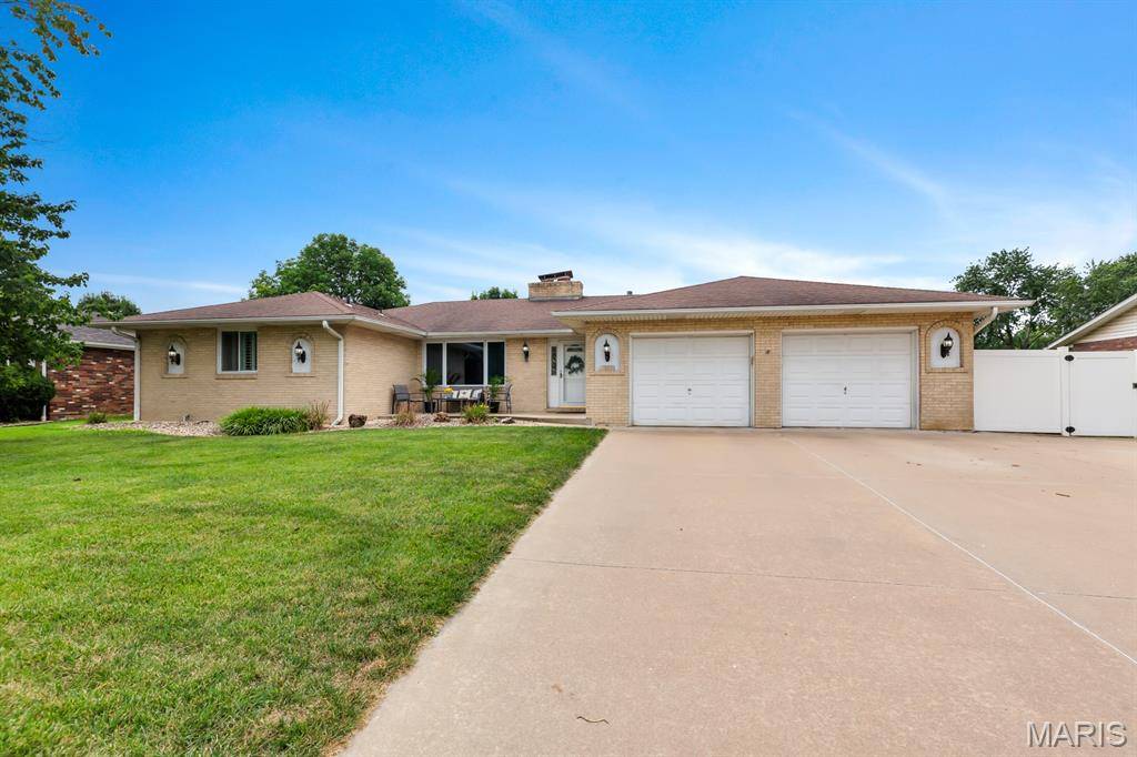 2316 Dwight DR, Granite City, IL 62040