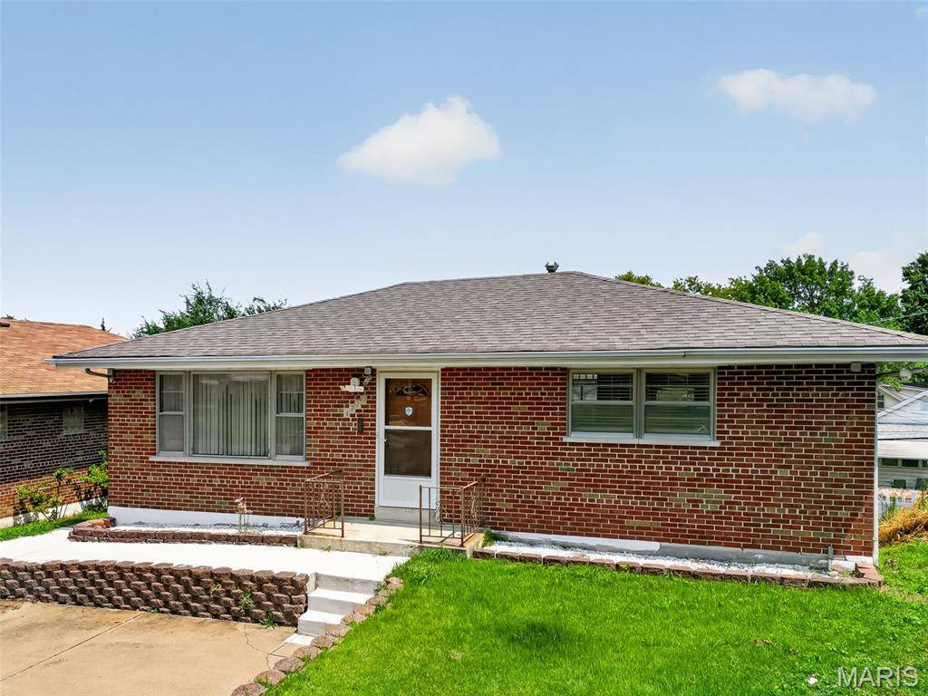 4720 Collins CT, St Louis, MO 63116