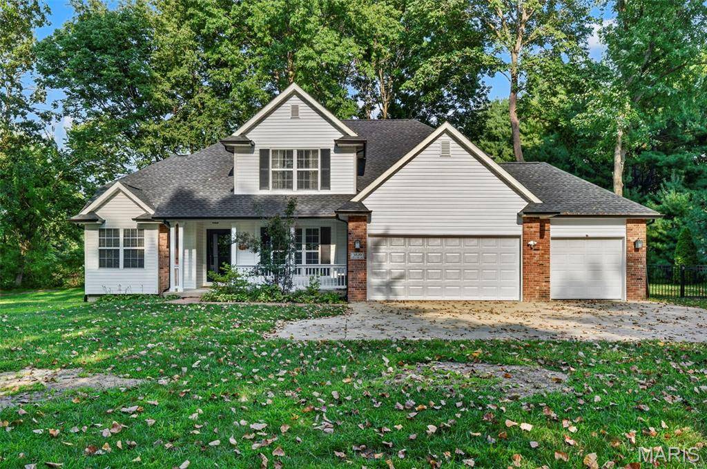 3820 White Oak LN, Edwardsville, IL 62025