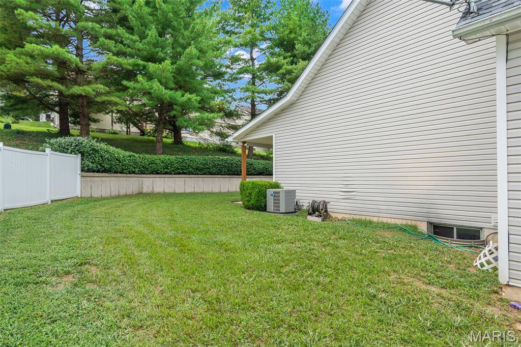 426 Windy Hills DR, Washington, MO 63090