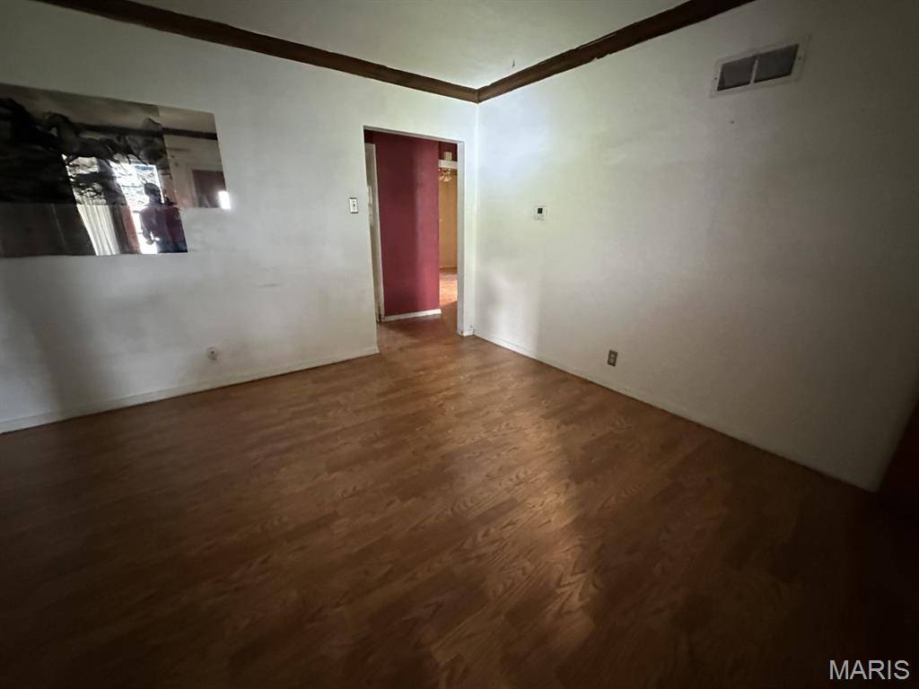 6908 Ira AVE, St Louis, MO 63121