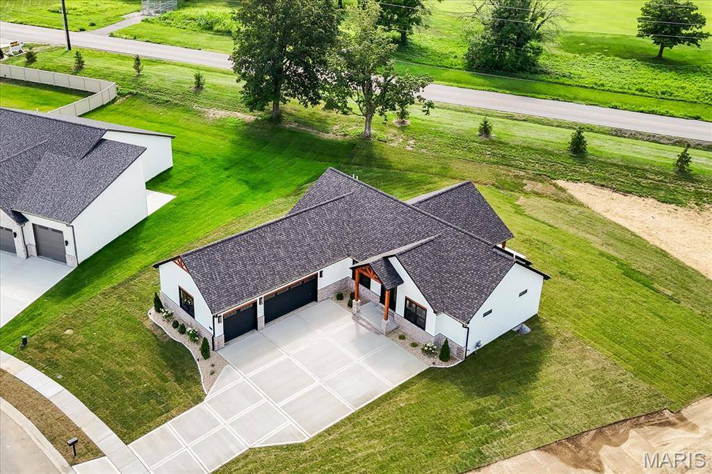 577 Tea Olive Blvd, O'fallon, IL 62269