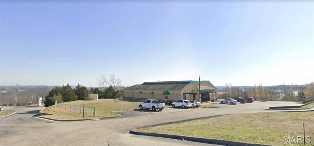 2111 Bagnell Dam BLVD, Lake Ozark, MO 65049