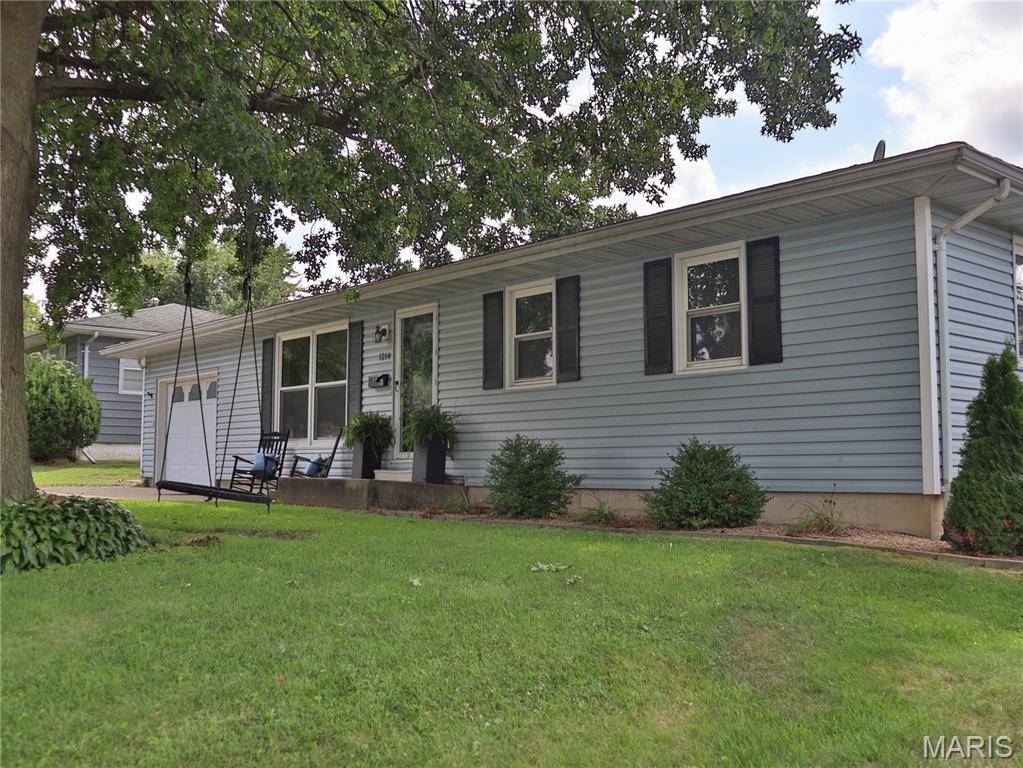 1214 Easy ST, Palmyra, MO 63461