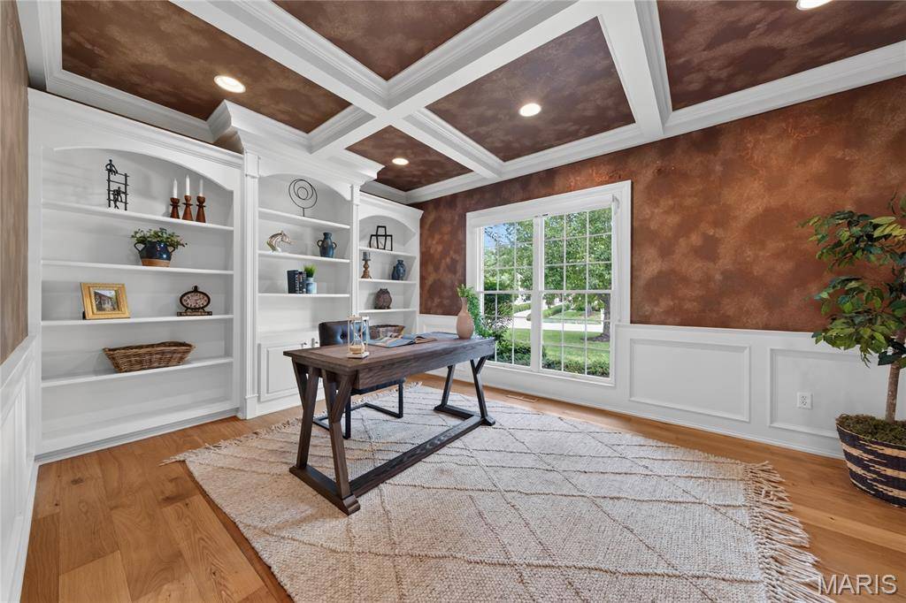 1008 Hawks Landing DR, Lake St Louis, MO 63367