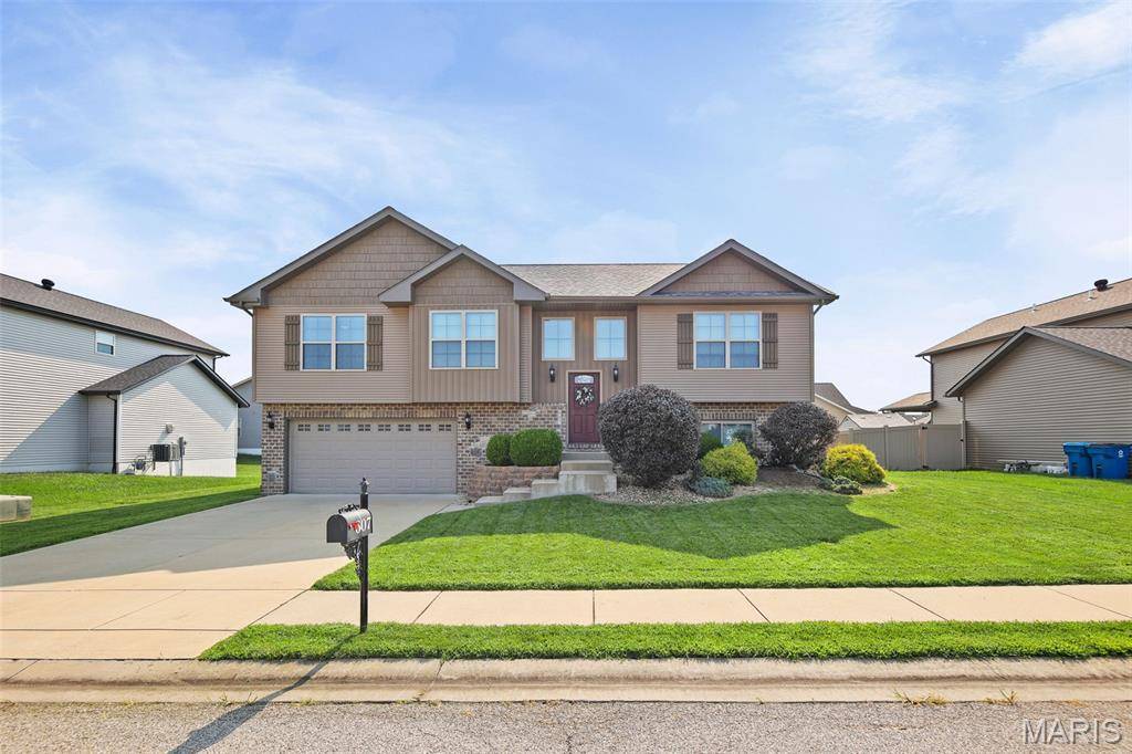 607 W 5th ST, St Jacob, IL 62281