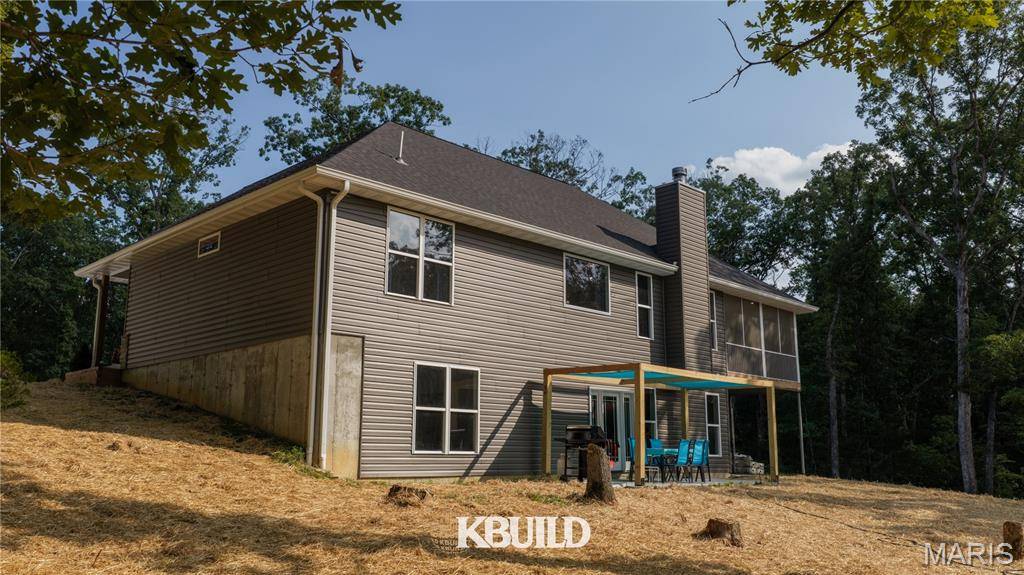 1077 Bell RD, Wright City, MO 63390
