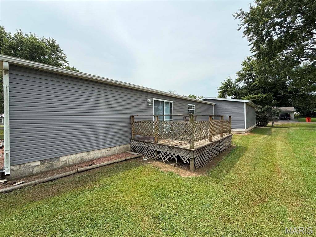 1829 W Main ST, Vandalia, IL 62471