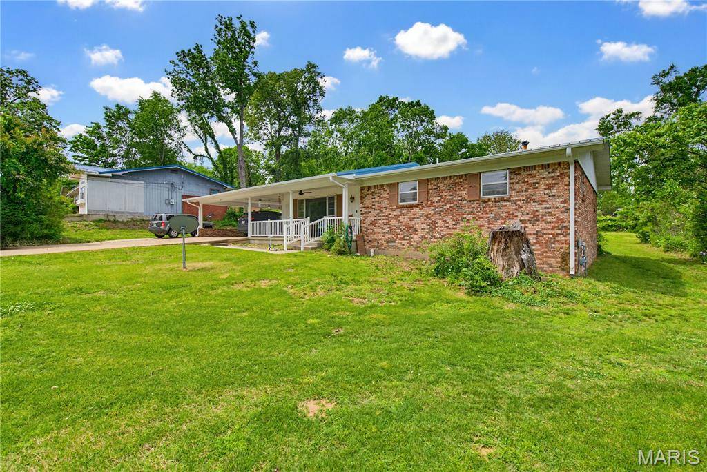 2613 N 14th ST, Poplar Bluff, MO 63901