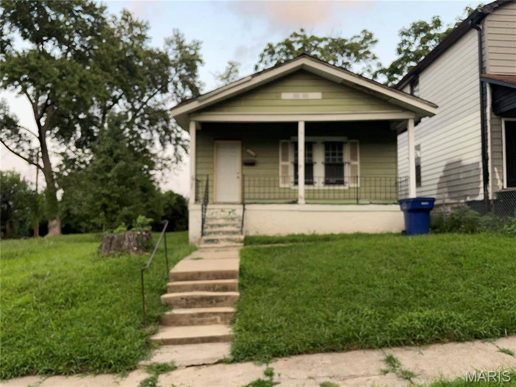 5654 Acme AVE, St Louis, MO 63136