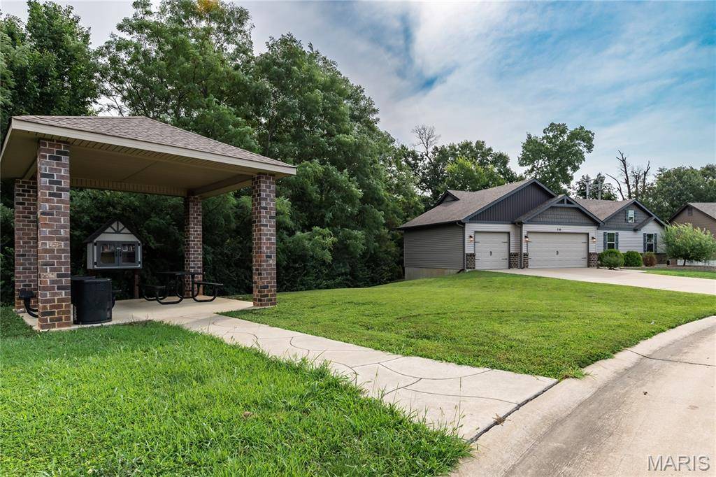 730 Glen Eagle DR, Troy, MO 63379