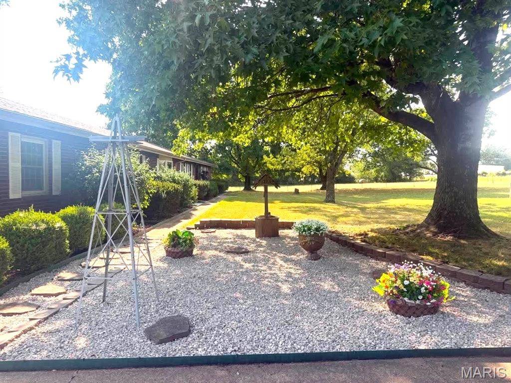 17202 HIGHWAY 64, Lebanon, MO 65536